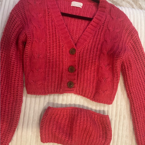 Urban Outfitters Pink Cable Knit Cardigan - Picture 2 of 4